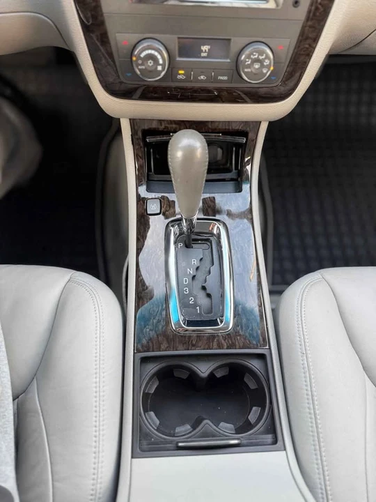 2011 Cadillac DTS - Image 17 of 20
