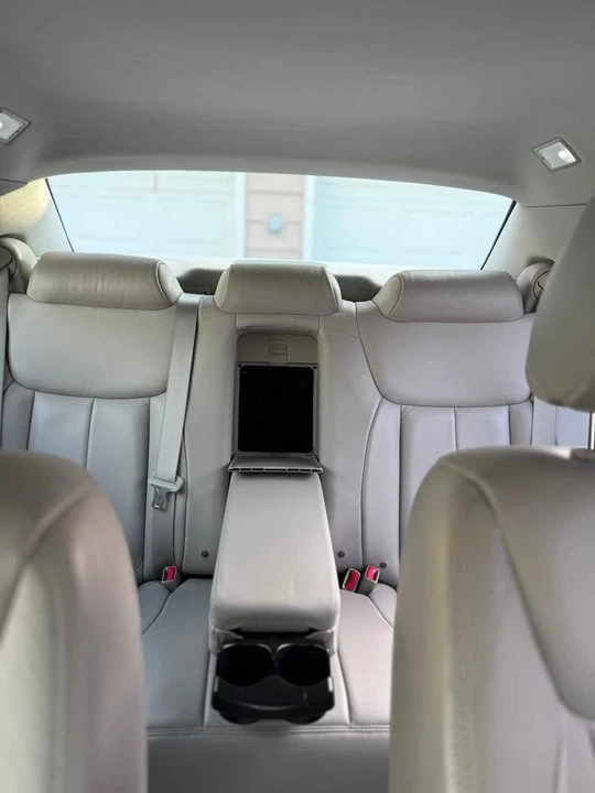 2011 Cadillac DTS - Image 12 of 20