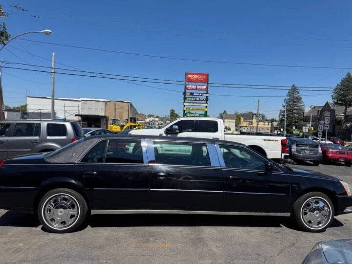 2011 Cadillac DTS - Image 8 of 20