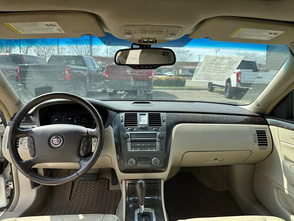 2011 Cadillac DTS - Image 12 of 18