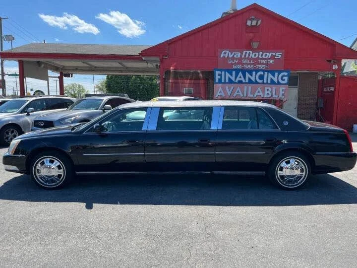 2011 Cadillac DTS - Image 7 of 20