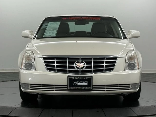 2011 Cadillac DTS - Image 3 of 12