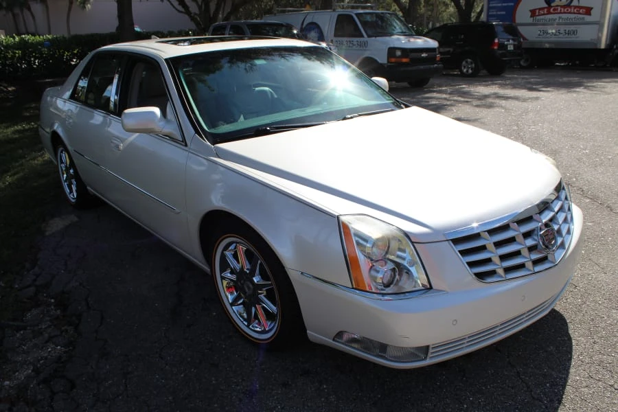 2011 Cadillac DTS - Image 3 of 20