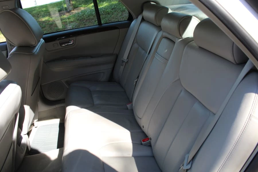 2011 Cadillac DTS - Image 6 of 20