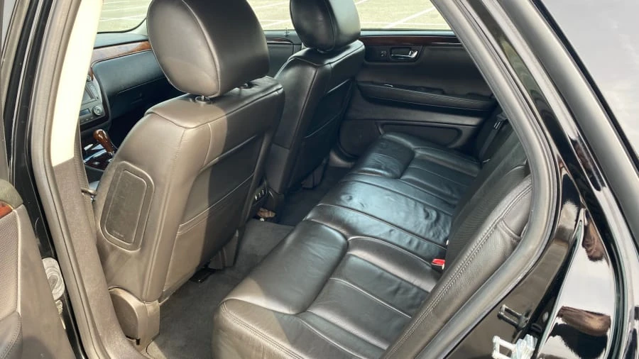 2011 Cadillac DTS - Image 9 of 16