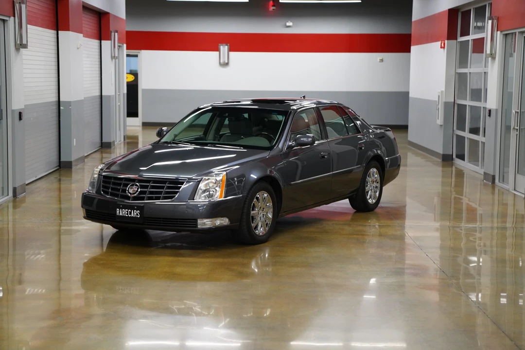 2011 Cadillac DTS - Image 21 of 31