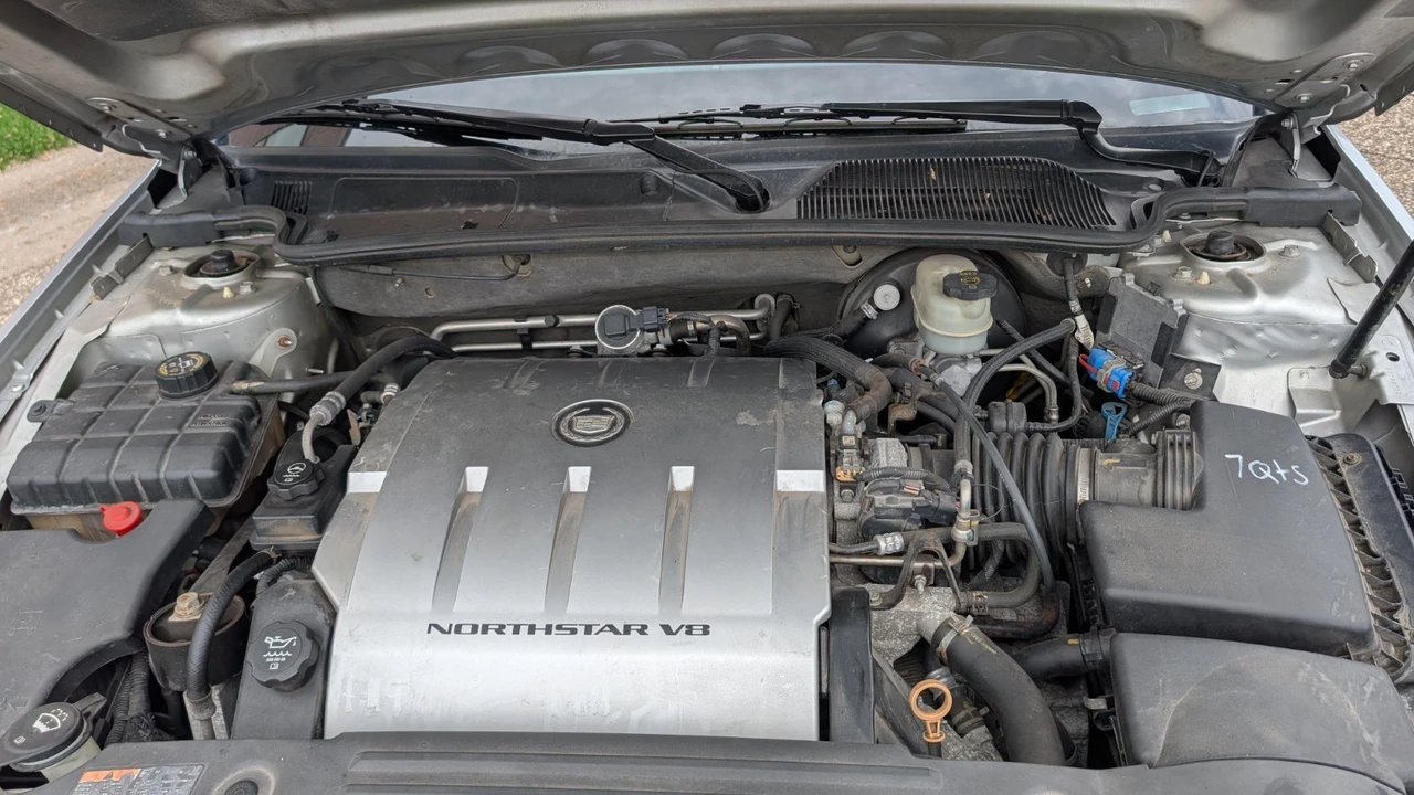 2011 Cadillac DTS - Image 13 of 17
