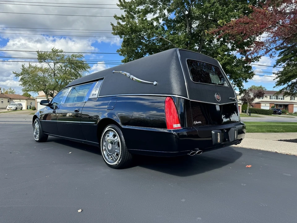 2011 Cadillac DTS - Image 4 of 13