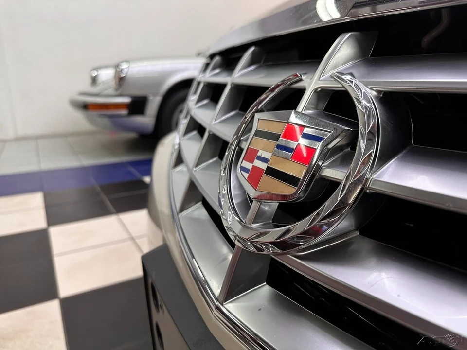 2011 Cadillac DTS - Image 8 of 21