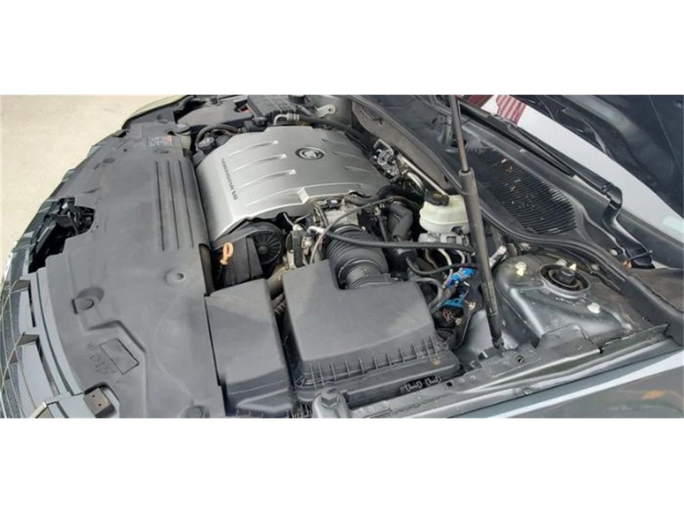 2011 Cadillac DTS - Image 13 of 21