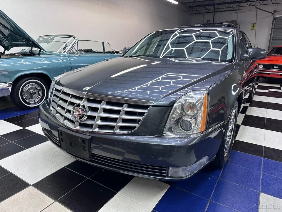 2011 Cadillac DTS - Image 6 of 21