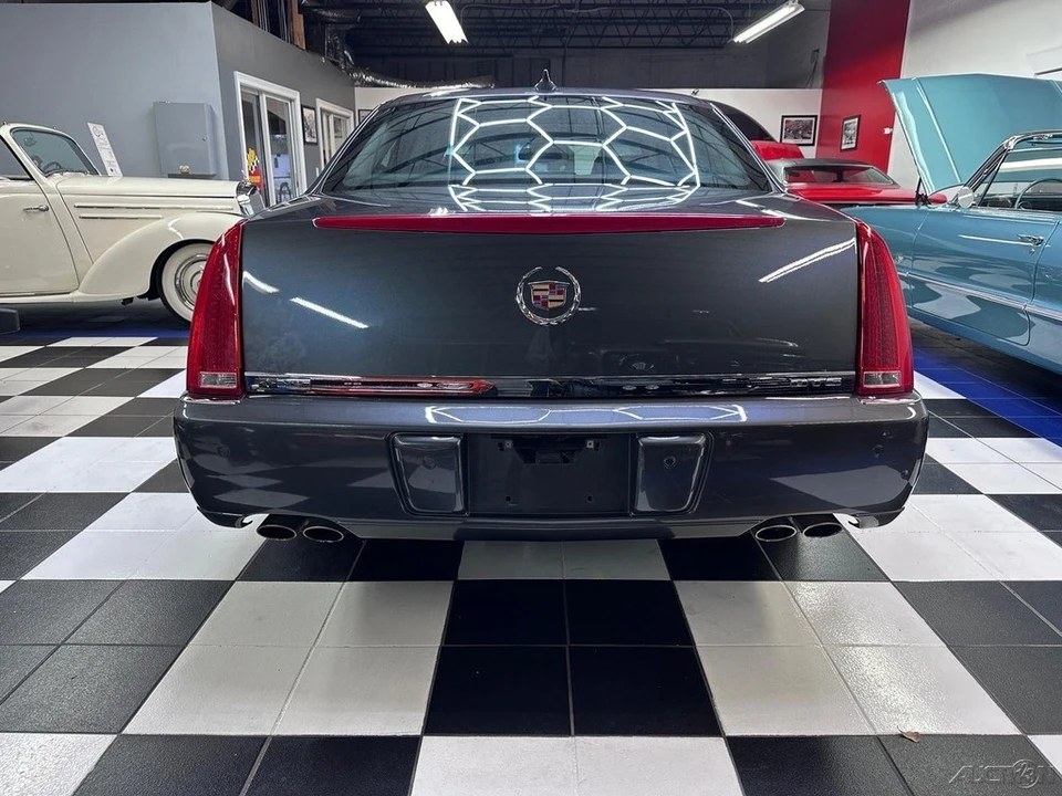 2011 Cadillac DTS - Image 21 of 21
