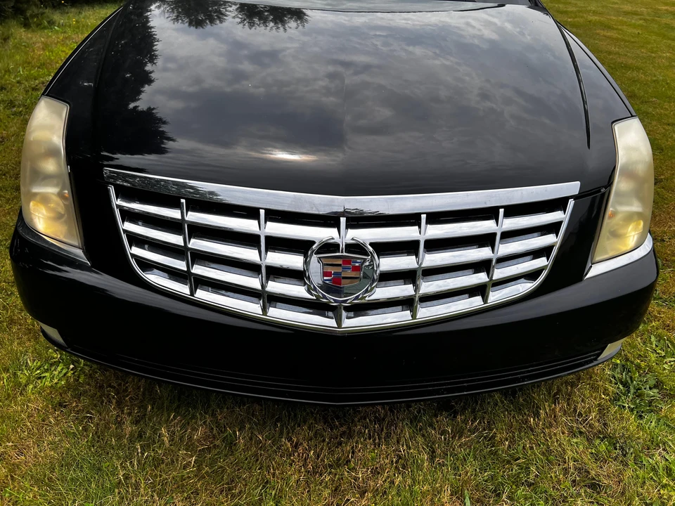 2011 Cadillac DTS - Image 19 of 31