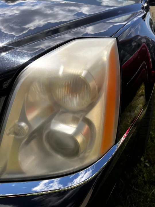 2011 Cadillac DTS - Image 21 of 31