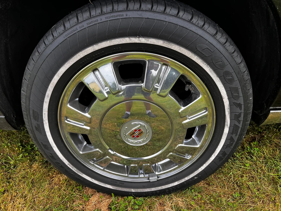 2011 Cadillac DTS - Image 31 of 31