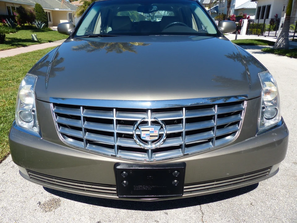 2011 Cadillac DTS - Image 5 of 21