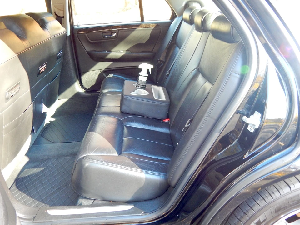 2011 Cadillac DTS - Image 15 of 21