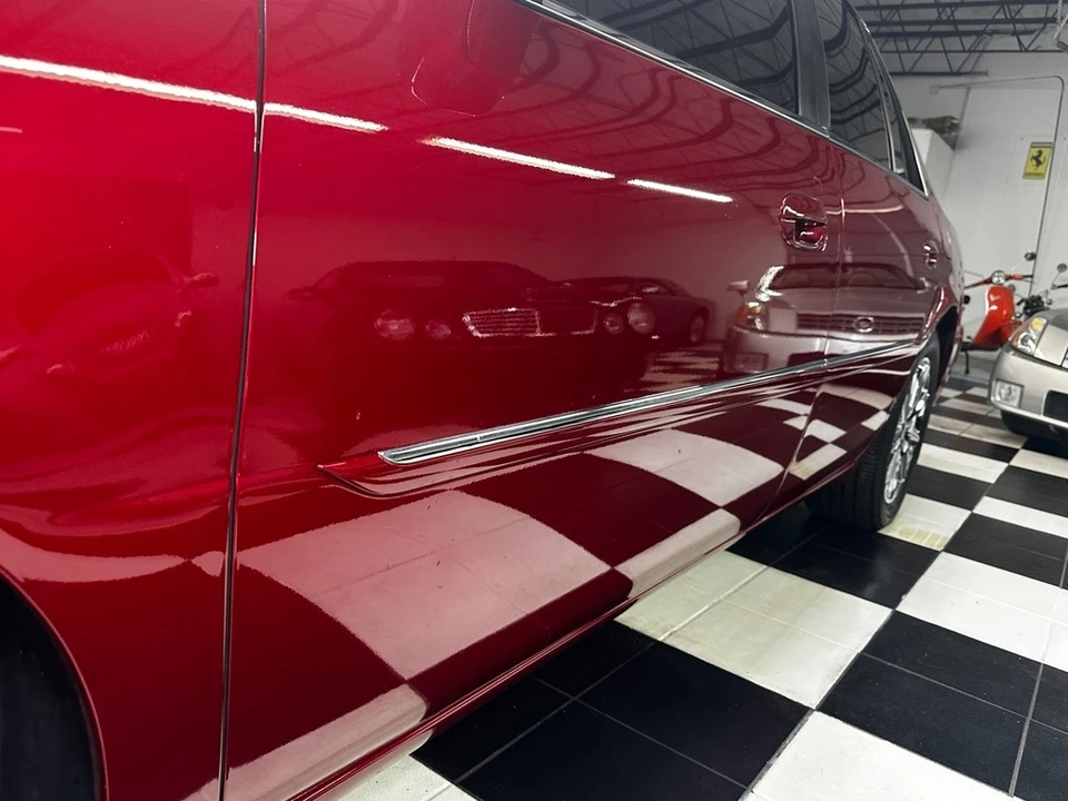 2011 Cadillac DTS - Image 13 of 31