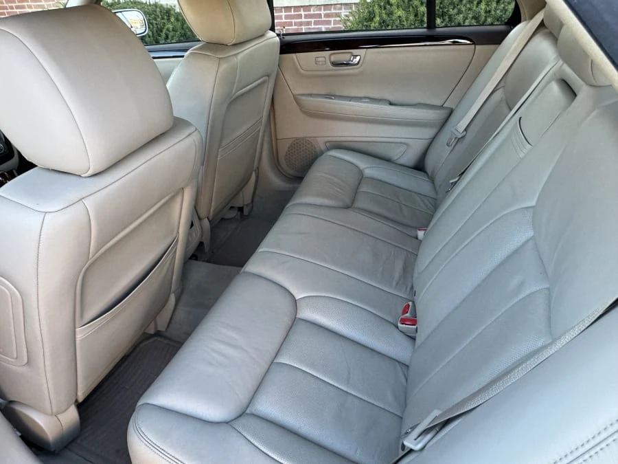 2011 Cadillac DTS - Image 9 of 12