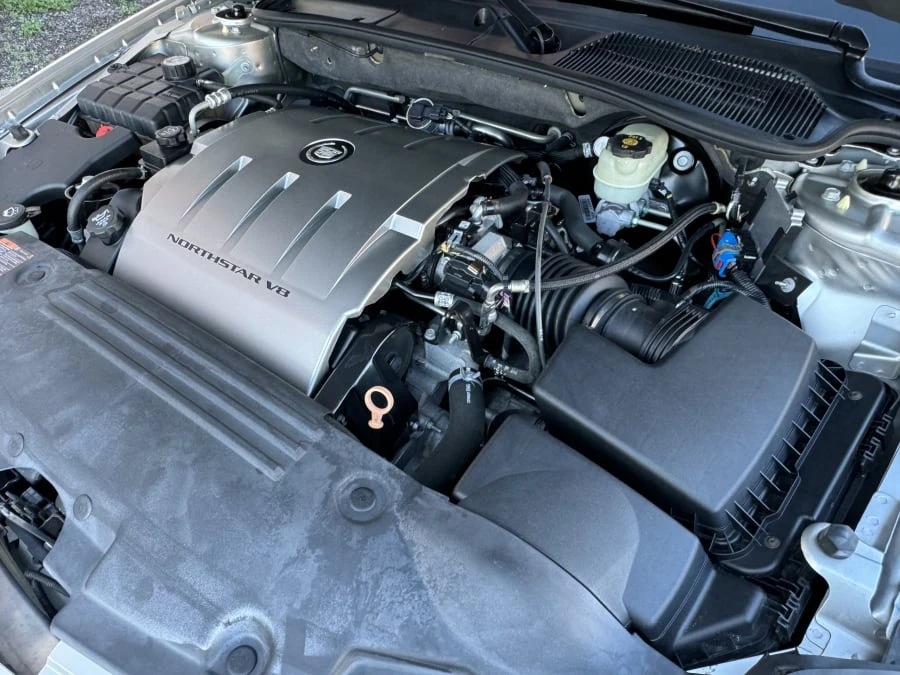 2011 Cadillac DTS - Image 11 of 12