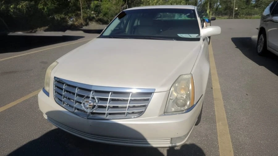 2011 Cadillac DTS - Image 4 of 13