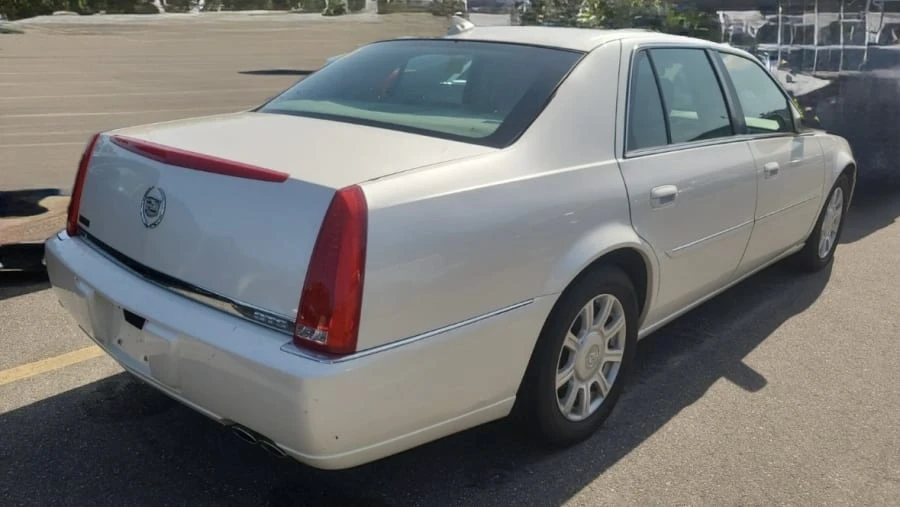 2011 Cadillac DTS - Image 2 of 13