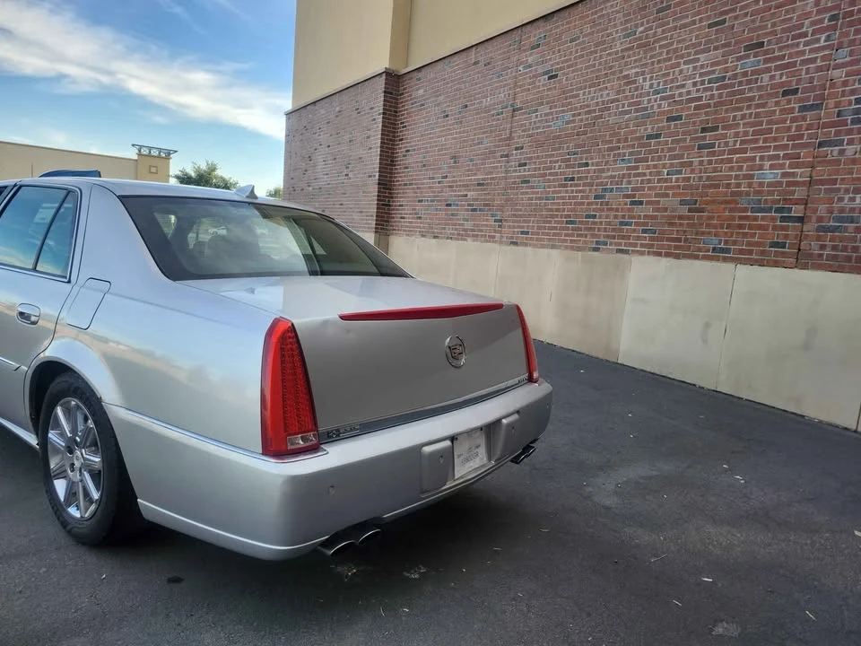 2011 Cadillac DTS - Image 6 of 19