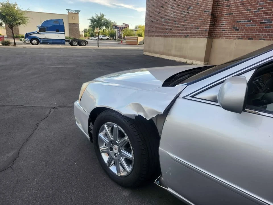 2011 Cadillac DTS - Image 13 of 19