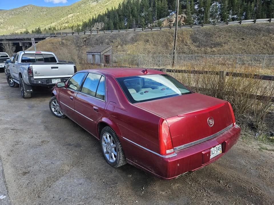2011 Cadillac DTS - Image 2 of 10