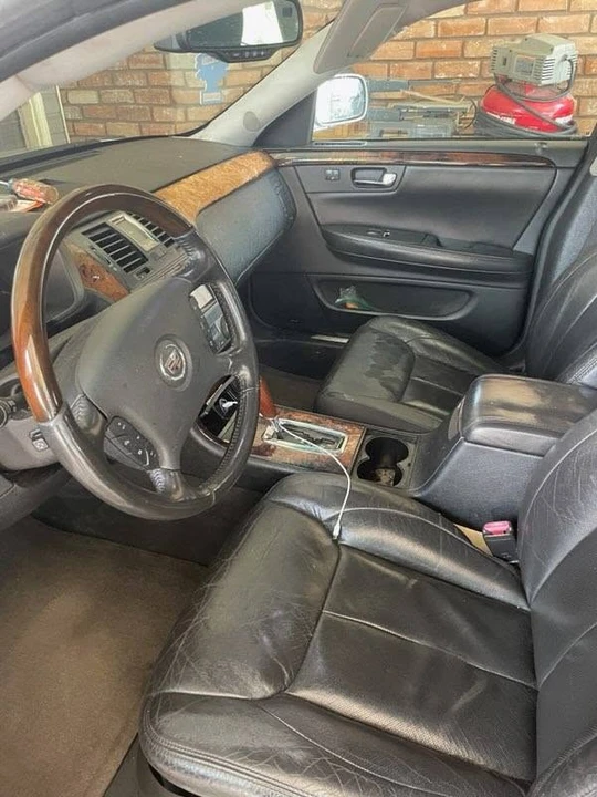 2011 Cadillac DTS - Image 7 of 7