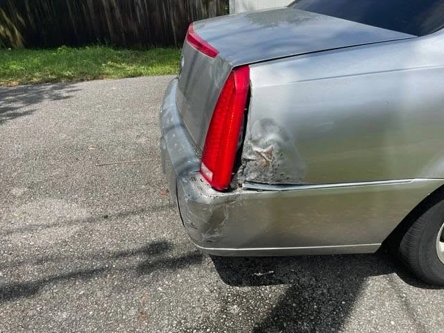 2011 Cadillac DTS - Image 3 of 7