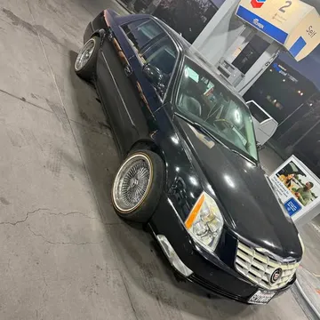 2011 Cadillac DTS Platinum Edition