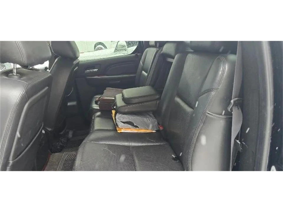 2011 Cadillac Escalade & EXT 3rd Gen - Image 4 of 7