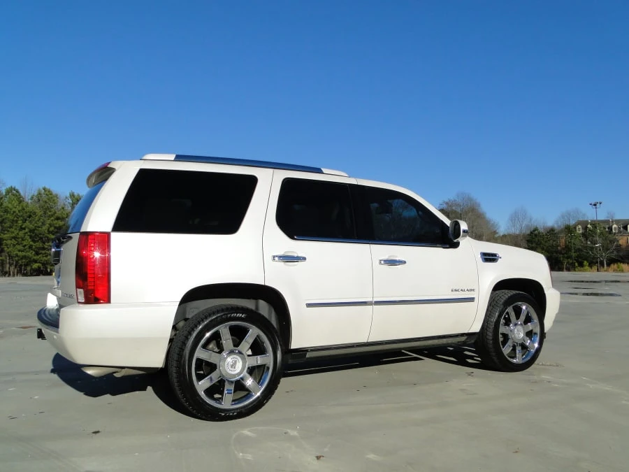 2011 Cadillac Escalade & EXT 3rd Gen - Image 2 of 6