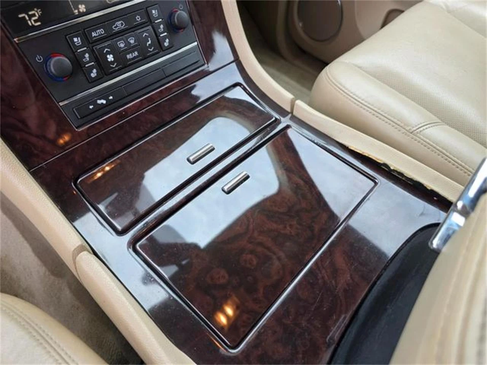 2011 Cadillac Escalade & EXT 3rd Gen - Image 26 of 31