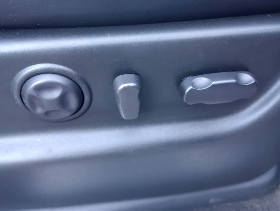 2011 Cadillac Escalade & EXT 3rd Gen - Image 8 of 20