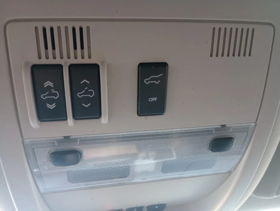 2011 Cadillac Escalade & EXT 3rd Gen - Image 12 of 20