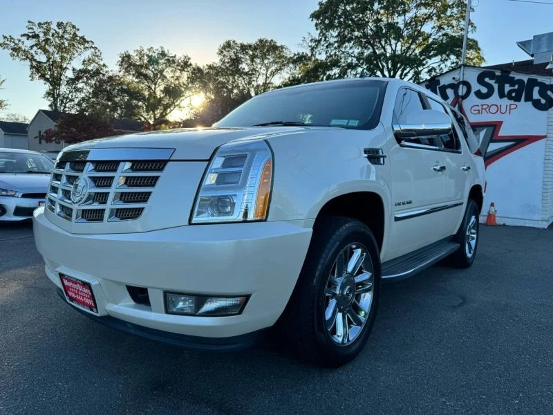 2011 Cadillac Escalade & EXT 3rd Gen - Image 3 of 12