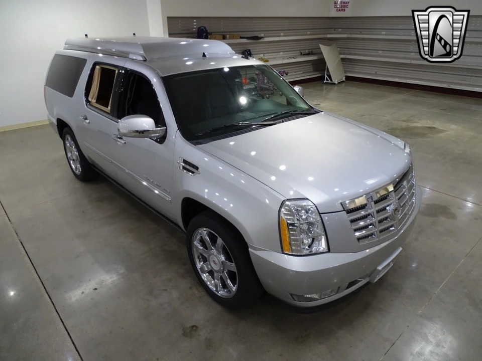 2011 Cadillac Escalade & EXT 3rd Gen - Image 10 of 12