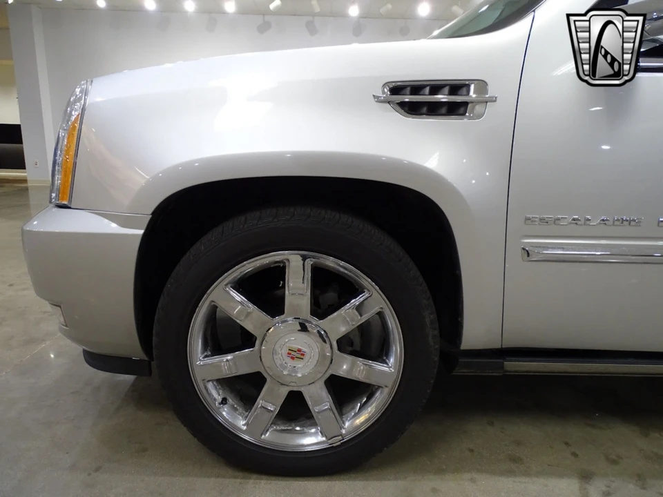 2011 Cadillac Escalade & EXT 3rd Gen - Image 14 of 21