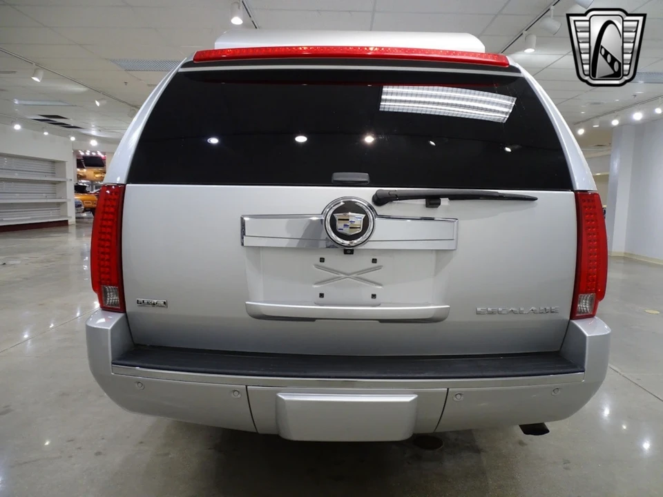 2011 Cadillac Escalade & EXT 3rd Gen - Image 7 of 12