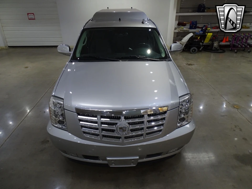 2011 Cadillac Escalade & EXT 3rd Gen - Image 11 of 12