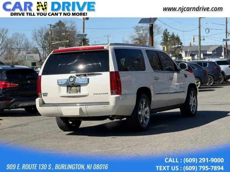 2011 Cadillac Escalade & EXT 3rd Gen - Image 4 of 12