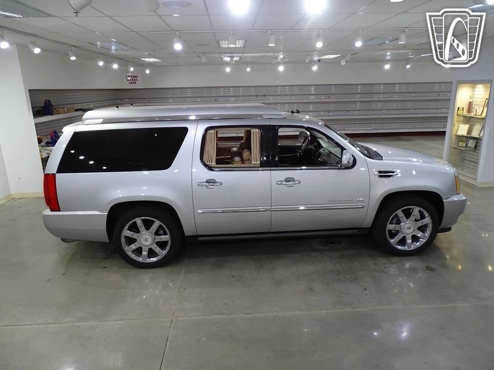 2011 Cadillac Escalade & EXT 3rd Gen - Image 21 of 21
