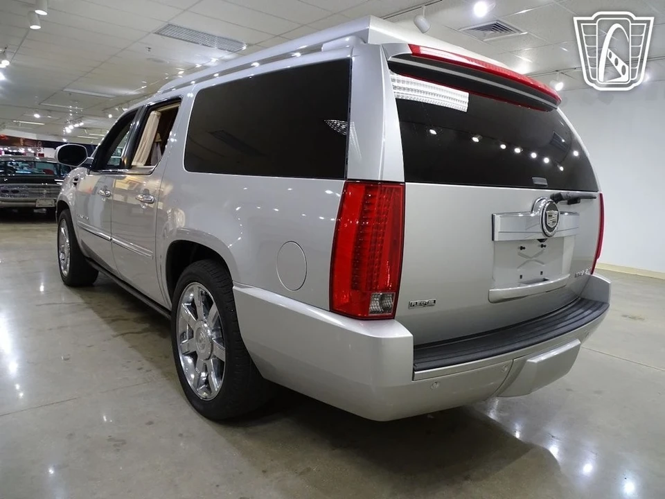 2011 Cadillac Escalade & EXT 3rd Gen - Image 13 of 21