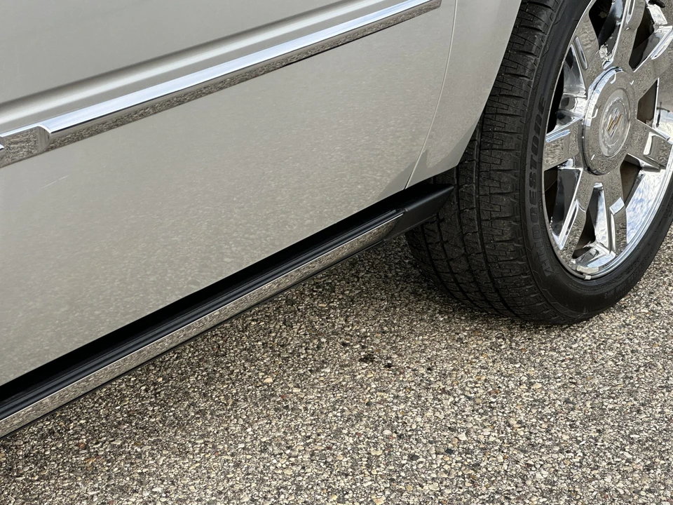 2011 Cadillac Escalade & EXT 3rd Gen - Image 27 of 31