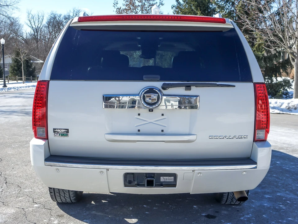 2011 Cadillac Escalade & EXT 3rd Gen - Image 7 of 31