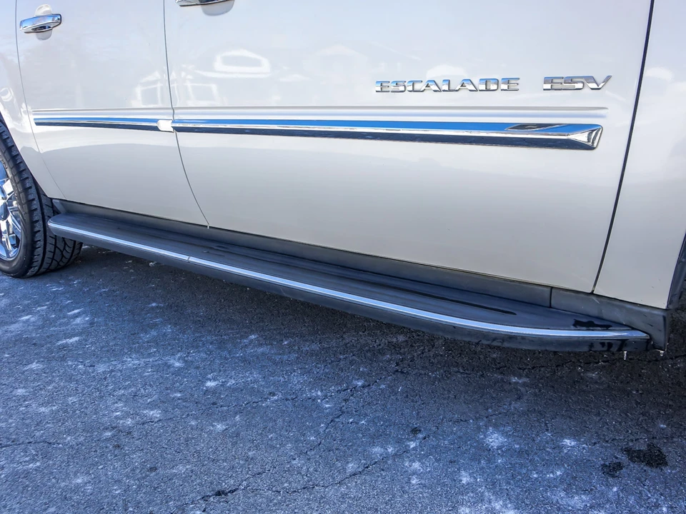 2011 Cadillac Escalade & EXT 3rd Gen - Image 27 of 31