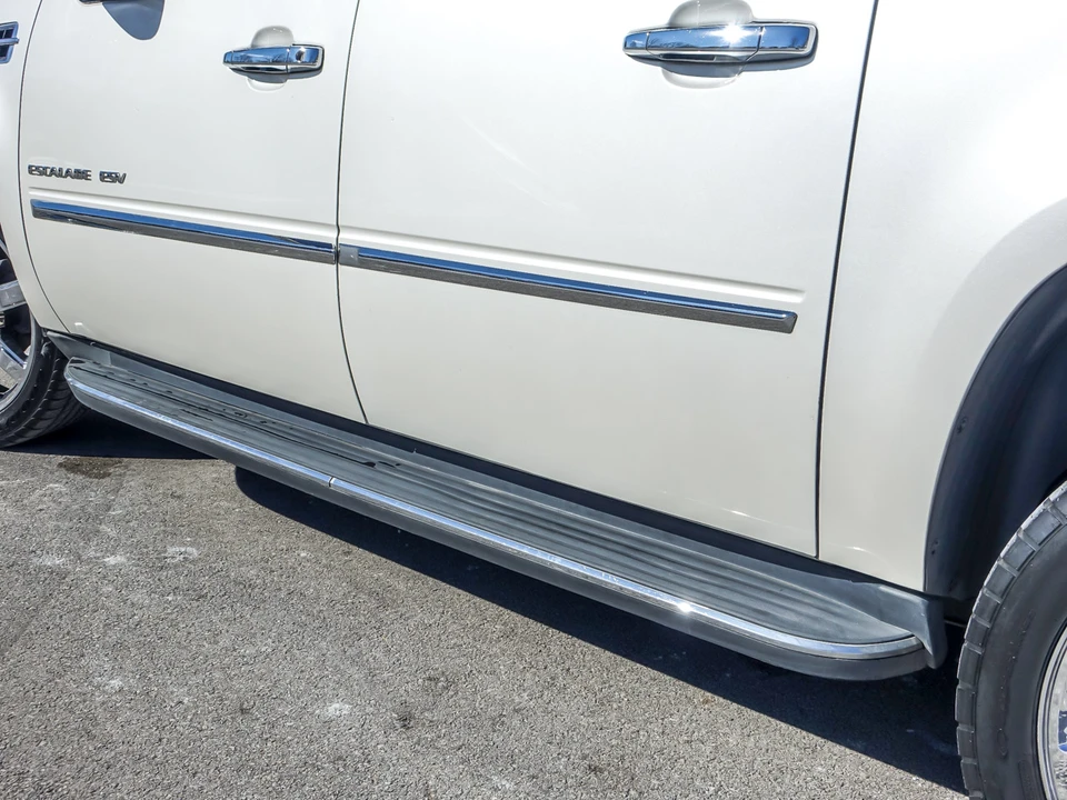 2011 Cadillac Escalade & EXT 3rd Gen - Image 28 of 31