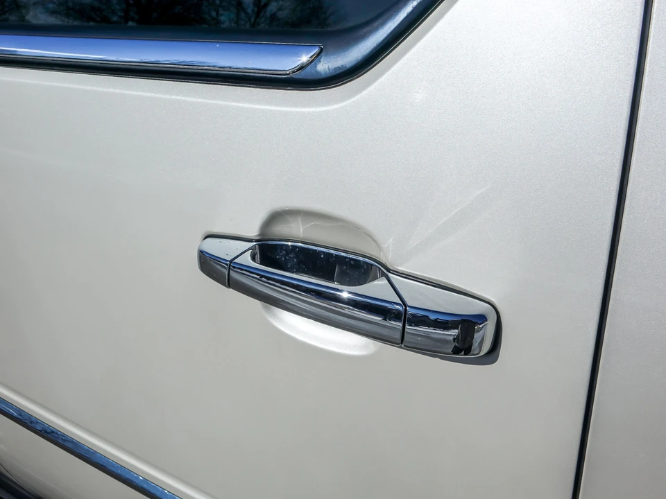 2011 Cadillac Escalade & EXT 3rd Gen - Image 22 of 31